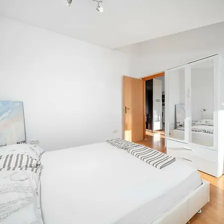 Lucy Apartment Vodice
