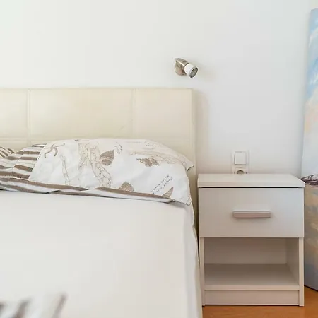 Lucy Apartment Vodice